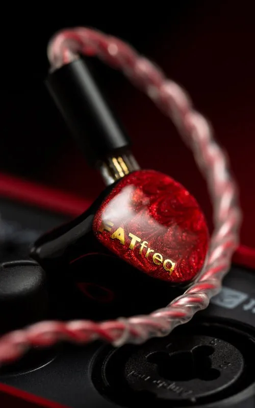 Fatfreq Scarlet Mini Universals in-ear oordopjes bas