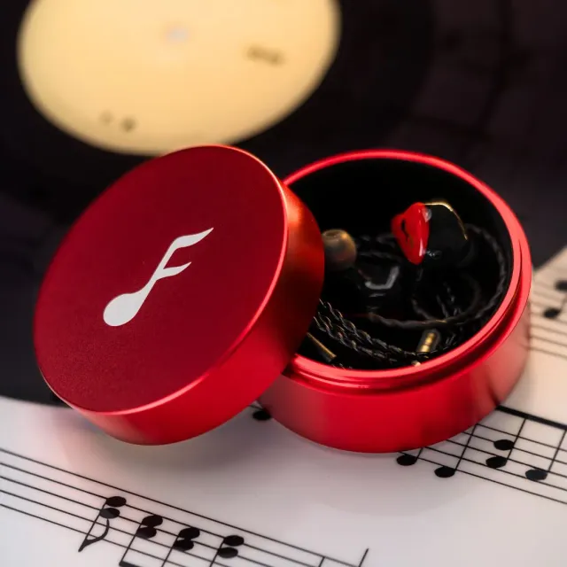 Fatfreq Machined Metal opbergcase voor oordopjes