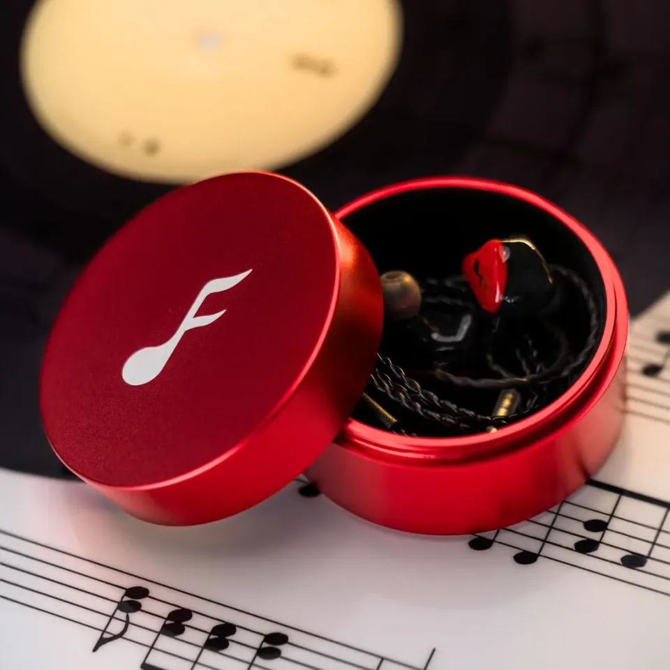 Fatfreq Machined Metal opbergcase voor oordopjes