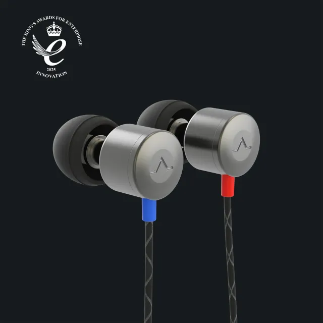 Flare Audio Jet 3 oortjes bedraad met detail