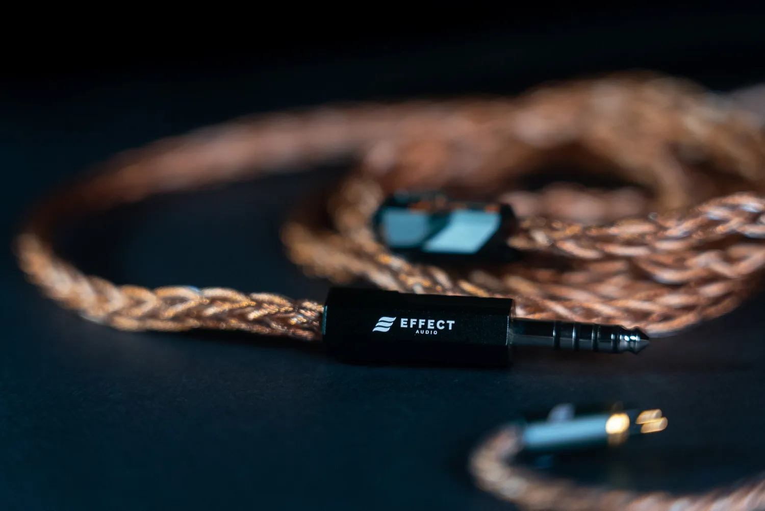 Fatfreq Quantum planar in-ear monitor met Noah module