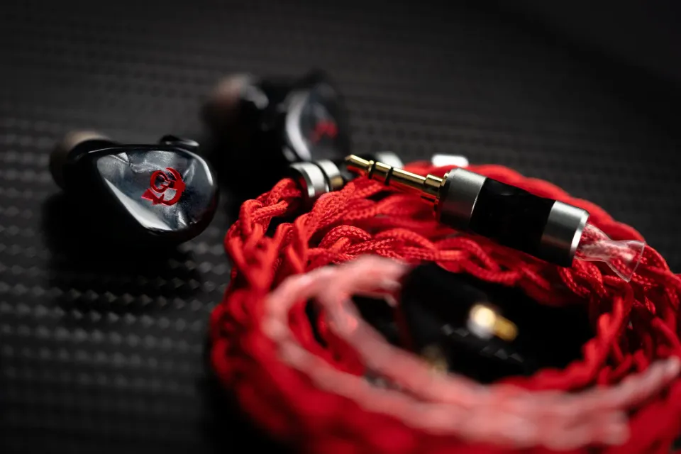 Fatfreq Duece Silver Blood IEM-kabel 4.4mm