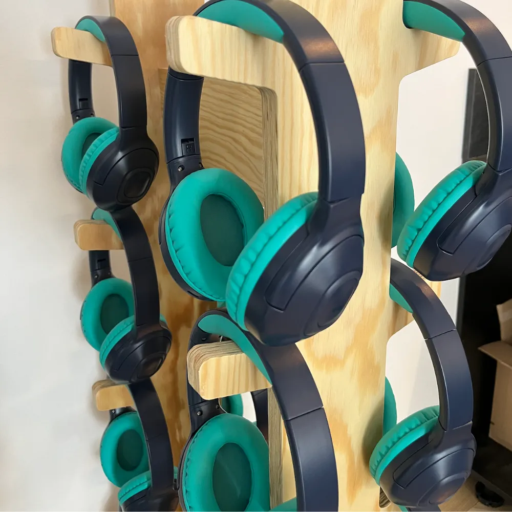 WISEQ Houten Koptelefoon Opbergkar 40 Vakken Verrijdbaar